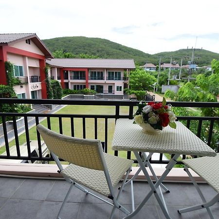 Rose Villa Hote Pak Chong Екстериор снимка