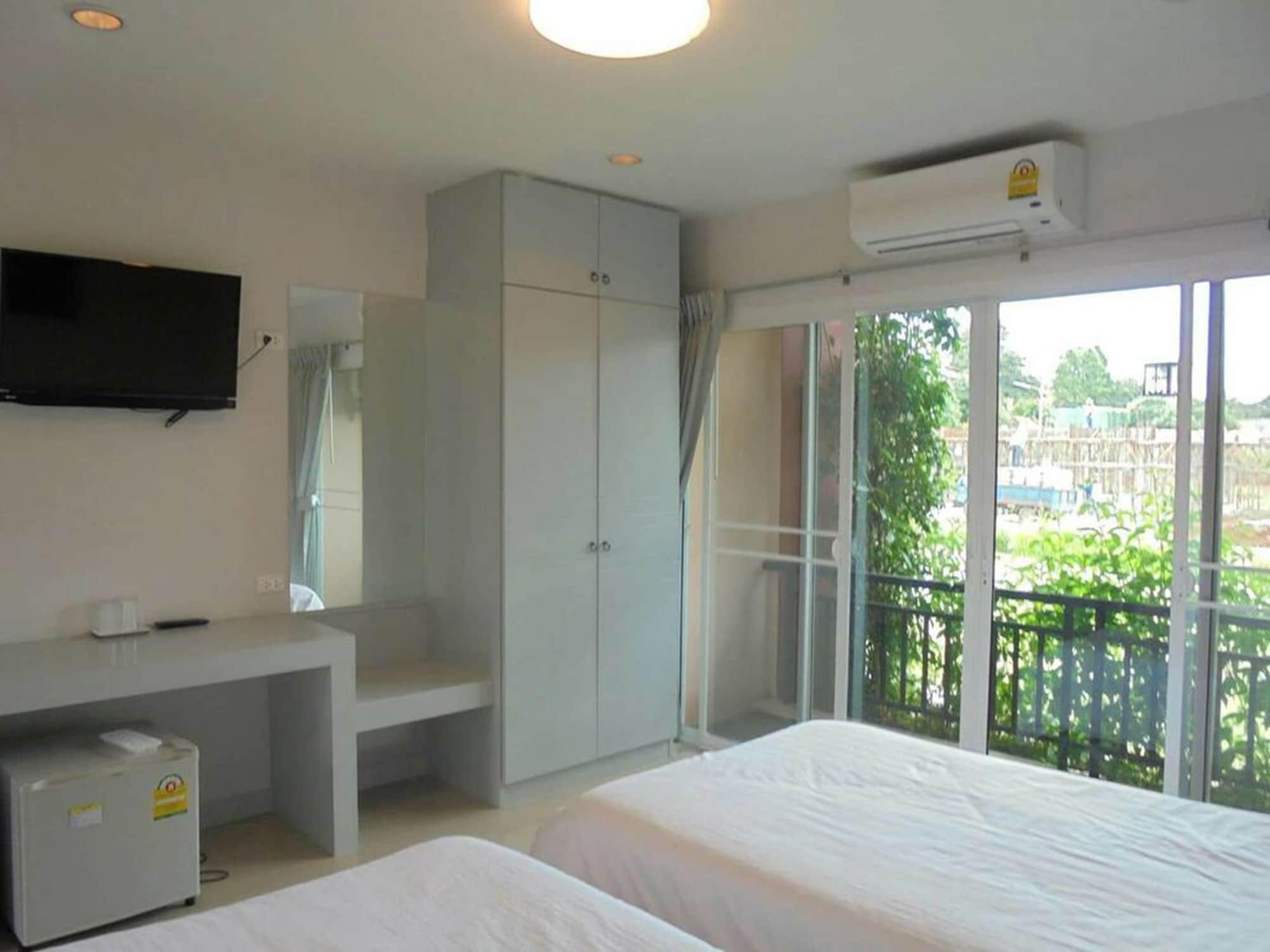 Rose Villa Hote Pak Chong Екстериор снимка