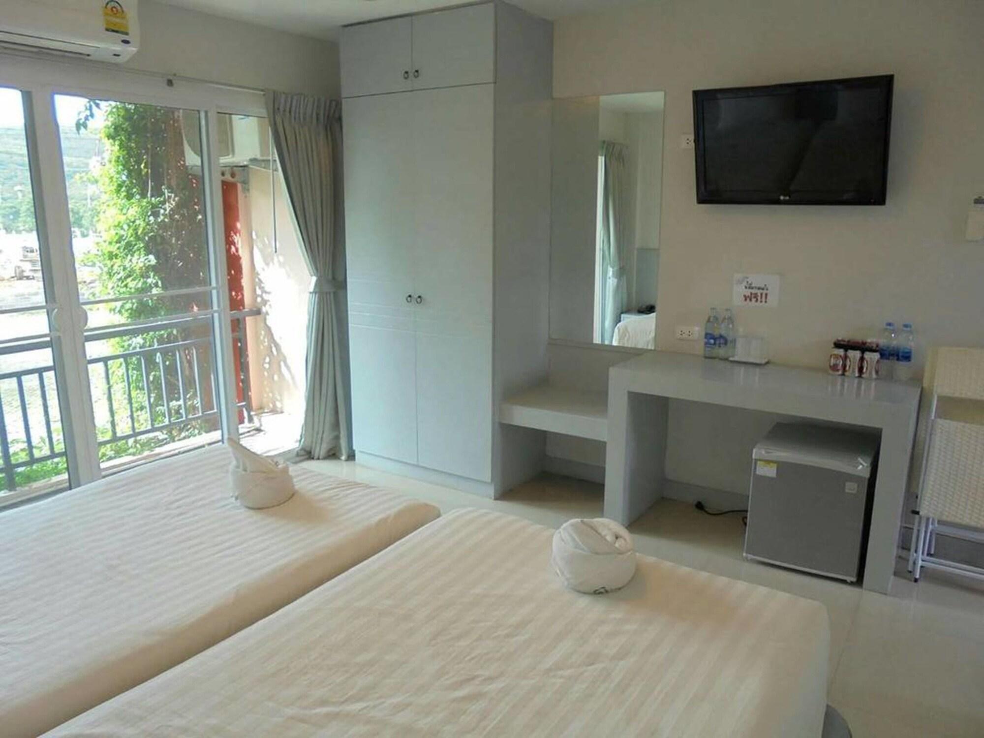 Rose Villa Hote Pak Chong Екстериор снимка