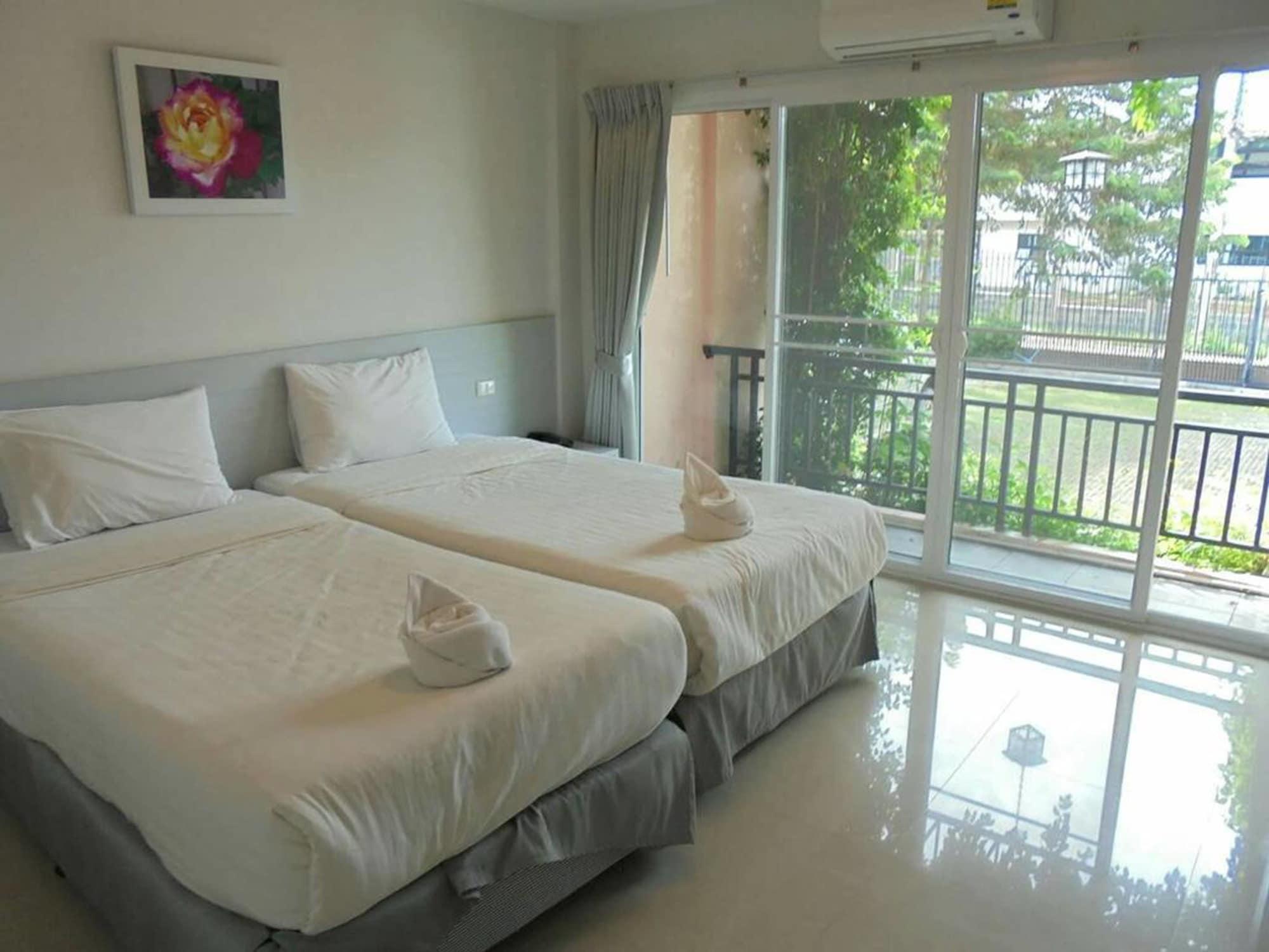 Rose Villa Hote Pak Chong Екстериор снимка