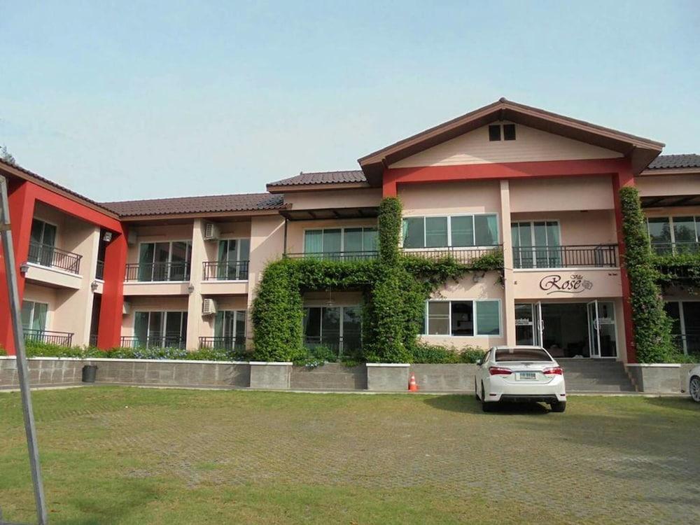Rose Villa Hote Pak Chong Екстериор снимка